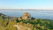 Drohnenaufnahme der Insel Inchkeith