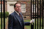 Professor Jasper Tempest (Ben Miller)