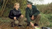 Bei ihrer Suche nach einem vermissten Kind entdecken die Beamten Kerstin Rohde (Anne Kasprik) und Egon Lochow (Norbert St&ouml;&szlig;) eine Frauenleiche...