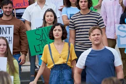 Schaffen Maggie Turner (Katie Findlay) und Josh Turner (Wyatt Nash) es, die Bibliothek zu retten?  +++ Die Verwendung des sendungsbezogenen Materials ist nur mit dem Hinweis und Verlinkung auf RTL+ gestattet. +++
