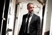 David 'Deacon' Kay (Jay Harrington). Die Verwendung des sendungsbezogenen Materials ist nur mit dem Hinweis und Verlinkung auf RTL+ gestattet.