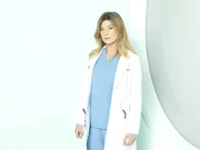 (7. Staffel) - Stets im Einsatz, um Leben zu retten: Meredith (Ellen Pompeo) ...