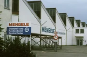 Die Fabrik der Neffen von Josef Mengele im Juni in Guntzberg, Deutschland. Die Fabrik der Neffen von Josef Mengele im Juni in Guntzberg, Deutschland.