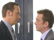 Steffen Frahm (Moritz Lindbergh) gesteht Julius Hellermann (Thomas Huber), dass auch er damals Sabrinas Problemen nicht gewachsen war. Er bittet ihn inst&auml;ndig, professionelle Hilfe in Anspruch zu nehmen.