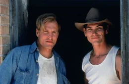 Pete Calder (Billy Crudup, re.) und Big Boy Matson (Woody Harrelson, li.) sind beste Freunde und die letzten Cowboys in Hi-Lo Country.