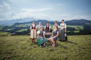 v.l. (hinten): Maya Baer, Ilona Th&eacute;taz, Marianne Dietrich-Frick, Anita Estermann, Barbara Matter; (vorne): Vreni H&uuml;berli, Eveline Villiger
