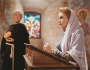 Einar konnte bei einem Seeangriff Prinzessin Morgana (Janet Leigh) gefangen nehmen. Da sich Erik und Einar beide in die Prinzessin verlieben, sucht sie Rat bei Pater Godwin (Alexander Knox).