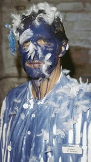 Geteert und gefedert: Schmidt (Walter Sittler) ist in seine eigene Falle getappt.