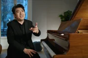 Schon als kleiner Junge wird Lang Lang von seinem Vater zum Pianisten gedrillt: Er soll der beste Klavierspieler der Welt werden.