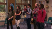 L-R: Jade West (Elizabeth Gillies), Tori Vega (Victoria Justice), Robbie Shapiro (Matt Bennett), Erwin Sikowitz (Eric Lange), Andr&eacute; Harris (Leon Thomas III)