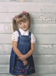 (2. Staffel) - Das Nesth&auml;kchen der Familie Gracie (Billi Bruno) sollte sich gut &uuml;berlegen, ob es seinen Vater Jim und vor allem seine Ausdrucksweise sich zum Vorbild nehmen sollte ...