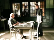 Mac und sein Team ermitteln in einem neuen Mordfall. Bei den Untersuchungen stoßen sie auf Abraham Klein und zunächst sieht es danach aus, als wär er der Täter, doch dann nimmt der Fall eine unerwartete Wendung... Mac und sein Team ermitteln in einem neuen Mordfall. Bei den Untersuchungen stoßen sie auf Abraham Klein und zunächst sieht es danach aus, als wär er der Täter, doch dann nimmt der Fall eine unerwartete Wendung...