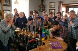 Der ganze Pub feiert den Chor!