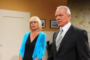 Charlotte (Mona Seefried, l.); Werner (Dirk Galuba, r.)
