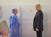 Untersuchen einen Mordfall: Ducky (David McCallum, l.) und Gibbs (Mark Harmon, r.) ...