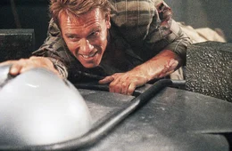 Doug (Arnold Schwarzenegger)