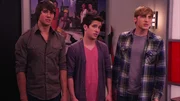 L - R: James Maslow als James Diamond, Logan Henderson als Logan Mitchell, Kendall Schmidt als Kendall Knight