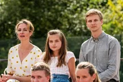 Fr&uuml;hling &ndash; Alte Gespenster Schwierige Familienverh&auml;ltnisse: Danny Dewath als Catrin Zerbe, Lilli Schweiger als Lotti Zerbe, Joseph Bundschuh als Simon Fries