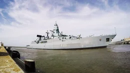 Die Fregatte Hessen mit der Kennung F 221 wurde von den Nordseewerken in Emden gebaut und 2005 fertiggestellt.