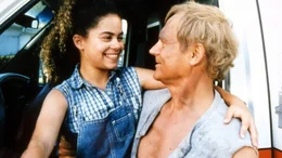 Bill Skims (Terence Hill), Lily (Jennifer Martinez)