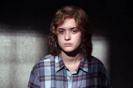 Linda (Liv Lisa Fries).
