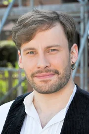 Frank Henneberger (Patrick Nellessen)