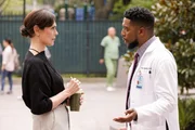 Michelle Forbes (Dr. Veronica Fuentes), Jocko Sims (Dr. Floyd Reynolds).