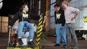 Einmal waschen, polieren und f&ouml;hnen, bitte! Leopold, Moritz und Tommy testen eine eingebaute WC-Waschanlage f&uuml;r den Hintern.
