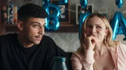 Momo (Xidir Koder Alian, li.) möchte seine Freundin Daniela (Lulu Hacke, re.) heiraten. Momo (Xidir Koder Alian, li.) möchte seine Freundin Daniela (Lulu Hacke, re.) heiraten.