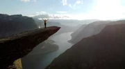 Nina Heins erlebt unvergesslicher Momente, warmherziger Begegnungen und atemberaubender Erlebnisse in Norwegens einzigartiger Natur.