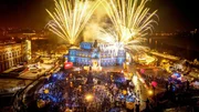 Dann verwandelt sich die Dresdner Semperoper erneut in den schönsten Ballsaal der Welt. Dann verwandelt sich die Dresdner Semperoper erneut in den schönsten Ballsaal der Welt.
