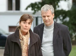 Melancholisches Traumpaar: Ferdinand (Peter Sattmann) und Eva (Thekla Carola Wied).