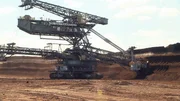 In Schleenhain in Sachsen, rund 40 Kilometer s&uuml;dlich von Leipzig, wird im gro&szlig;en Stil Braunkohle im Tagebau abgebaut.