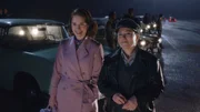 L-R: Miriam 'Midge' Maisel (Rachel Brosnahan), Susie Myerson (Alex Borstein)