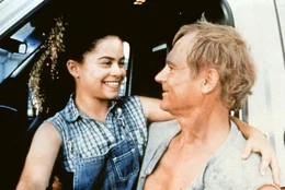 Der Spezialagent und Computerexperte Skims (Terence Hill) bekommt bei der Suche nach einer gef&auml;hrlichen Waffenh&auml;ndlerbande unerwartete Hilfe von der kleinen Lilly (Jennifer Jesse), der Tochter eines im Dienst get&ouml;teten Kollegen.