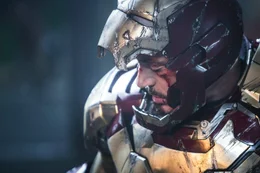 Nach der Alieninvasion in New York ist Tony (Robert Downey jr.) sichtlich gezeichnet. Um sich sicher zu f&uuml;hlen, baut er mehr und mehr Iron-Man-Anz&uuml;ge, was sich auszuzahlen scheint, als die Welt von Terroranschl&auml;gen des mysteri&ouml;sen Mandarins ersch&uuml;ttert wird ...