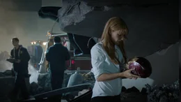 Sie steht ihm treu zur Seite und wird nicht ruhen lassen, bis sie den pl&ouml;tzlich verschwundenen Tony wiederfindet: Virginia "Pepper" Potts (Gwyneth Paltrow) ...