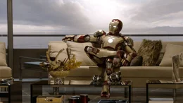 Tony Stark (Robert Downey Jr.) wird von dem mysteri&ouml;sen Mandarin auf eine harte Probe gestellt. Um zu verhindern, dass noch mehr Terroranschl&auml;ge die Welt ersch&uuml;ttern, beginnt f&uuml;r den Iron Man ein Rennen gegen die Zeit ...