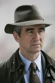Staatsanwalt McCoy (Sam Waterston) sucht nach dem M&ouml;rder von Charles Dillon, dem Chefjustiziar einer Aktienfirma. Ist der T&auml;ter im gesch&auml;ftlichen Umfeld der Firma zu finden?
