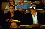 L-R: Anna Scott (Julia Roberts) und William Thacker (Hugh Grant)