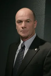 Ein neuer Fall bereitet John (John Finn) Kopfzerbrechen ...