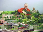SWR Fernsehen EISENBAHN-ROMANTIK FOLGE 491, "Das selige Modellbahnl&auml;cheln", Dr. med. Peter Holbeck mit seiner Modellbahnanlage.