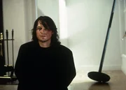 Der sogenannte Sohn (Frank Military) geh&ouml;rt zu einer unheiligen Dreieinigkeit, die wie Vampire leben und ihre Opfer t&ouml;ten.