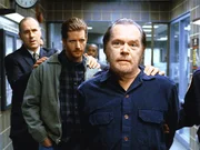 Wer ist der Serienm&ouml;rder? Frank McNare (Kevin Conway, r.) oder sein Sohn Keith Durbin (Paul Sparks)?