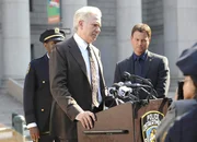 "Hide Sight" -- Deputy Chief of Manhattan Borough Detectives Ted Carver (Guest star John Laroquette), left, with Det. Mac Taylor (Gary Sinise), gives a press conference to alert the people of New York City about the sniper situation on CSI:NY.