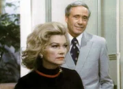 Der Klatschreporter Jerry Parks (Mel Ferrer) hat Belastungsmaterial &uuml;ber die Filmdiva Nora Chandler (Anne Baxter) gesammelt und herausgefunden, dass sie Bilanzen gef&auml;lscht hat um Filmverluste zu kaschieren.