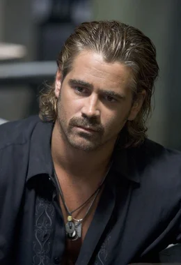 Der Undercover-Cop "Sonny" Crockett (Colin Farrell) begibt sich st&auml;ndig in gro&szlig;e Gefahr ...