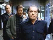 Wer ist der Serienm&ouml;rder? Frank McNare (Kevin Conway, r.) oder sein Sohn Keith Durbin (Paul Sparks, M.)?