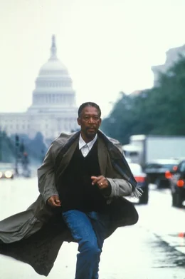 Schon bald erh&auml;rtet sich f&uuml;r den FBI-Psychologen Alex Cross (Morgan Freeman) der Verdacht, dass der Kindsentf&uuml;hrer mit den grausamen Serienmorden in Verbindung stehen k&ouml;nnte. Ein gnadenloser Wettlauf mit der Zeit beginnt ...
