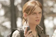Dr. Brennan (Emily Deschanel)